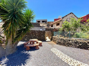 Charming house in Isora with mountain view